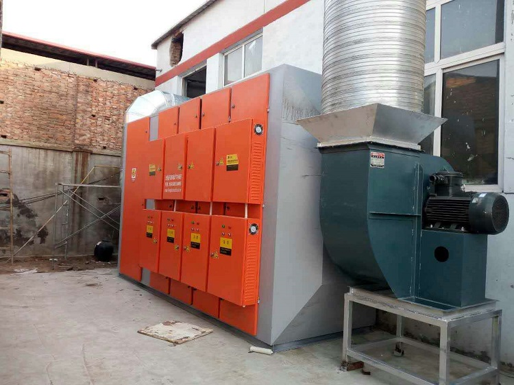 家具廠噴漆房廢氣還沒(méi)用這種處理方法？